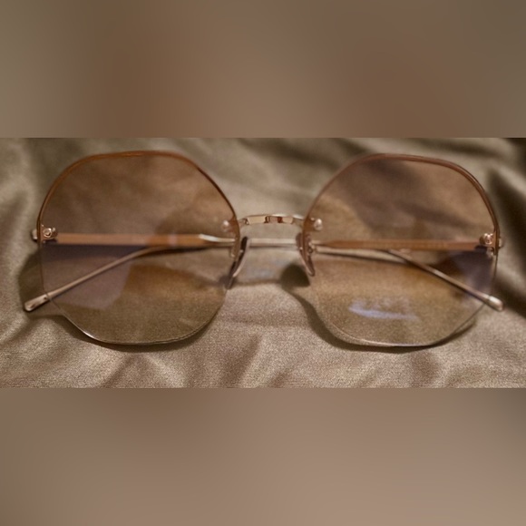 MIA Sunday Somewhere Sunglasses - Picture 6 of 12